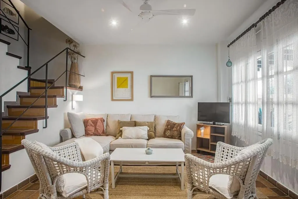 La Caseta De La Fosca, En El Mar. By The Sea. Palamos Holiday home